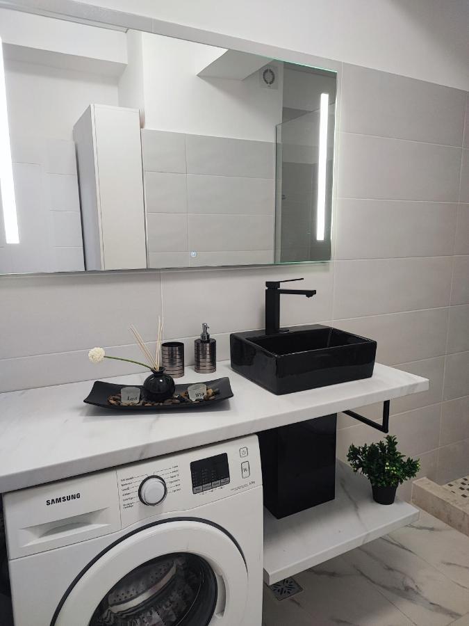 Apartament Studio Teo Blue In Mamaia Nord Navodari Dış mekan fotoğraf