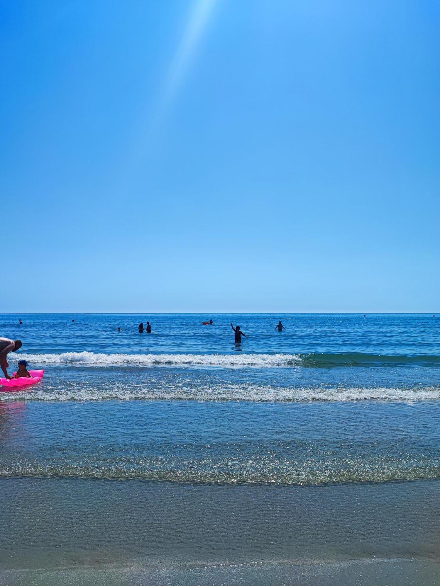 Apartament Studio Teo Blue In Mamaia Nord Navodari Dış mekan fotoğraf
